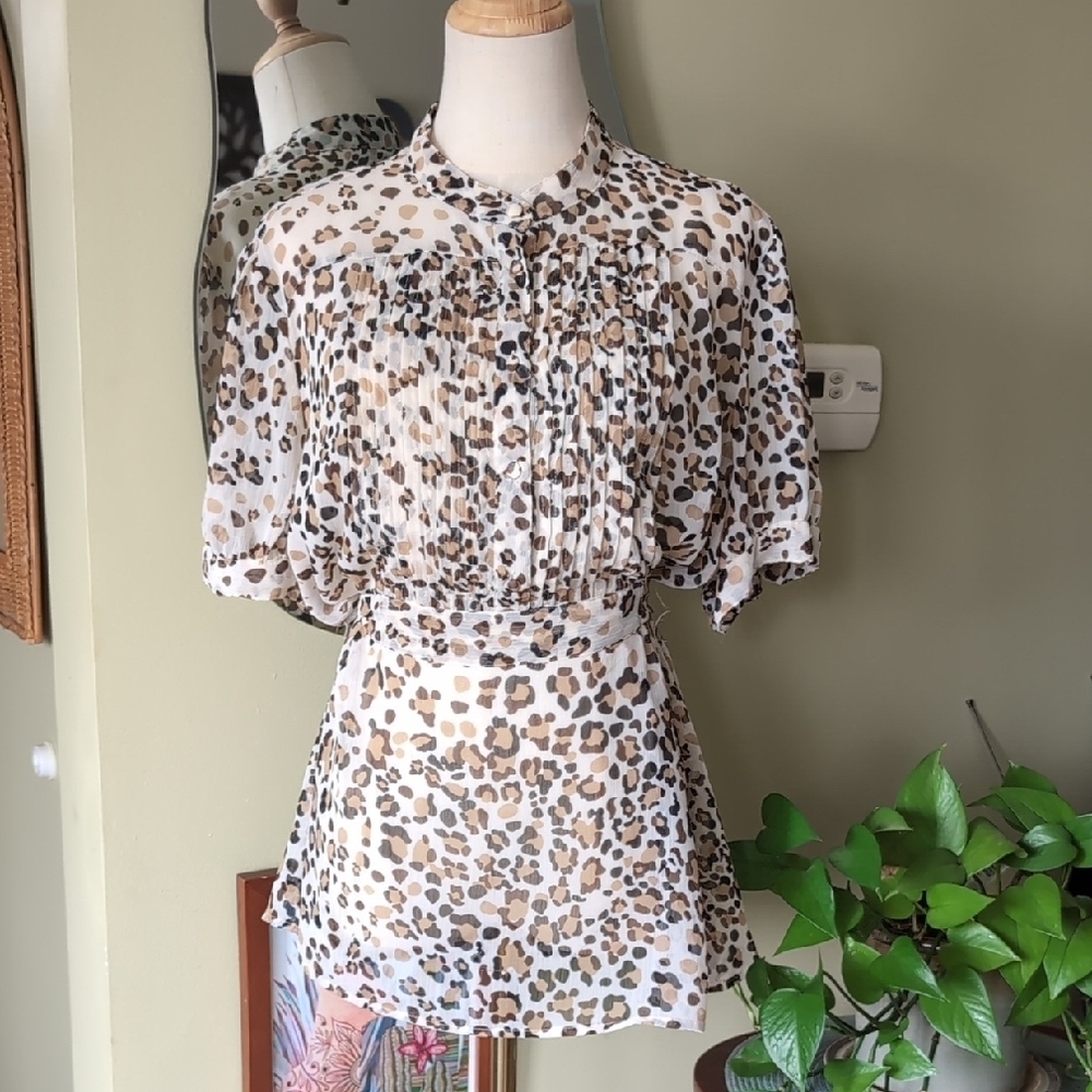 Apt. 9 Leopard Print Pleated Surplice Blouse 1X GUC - Picture 3 of 13